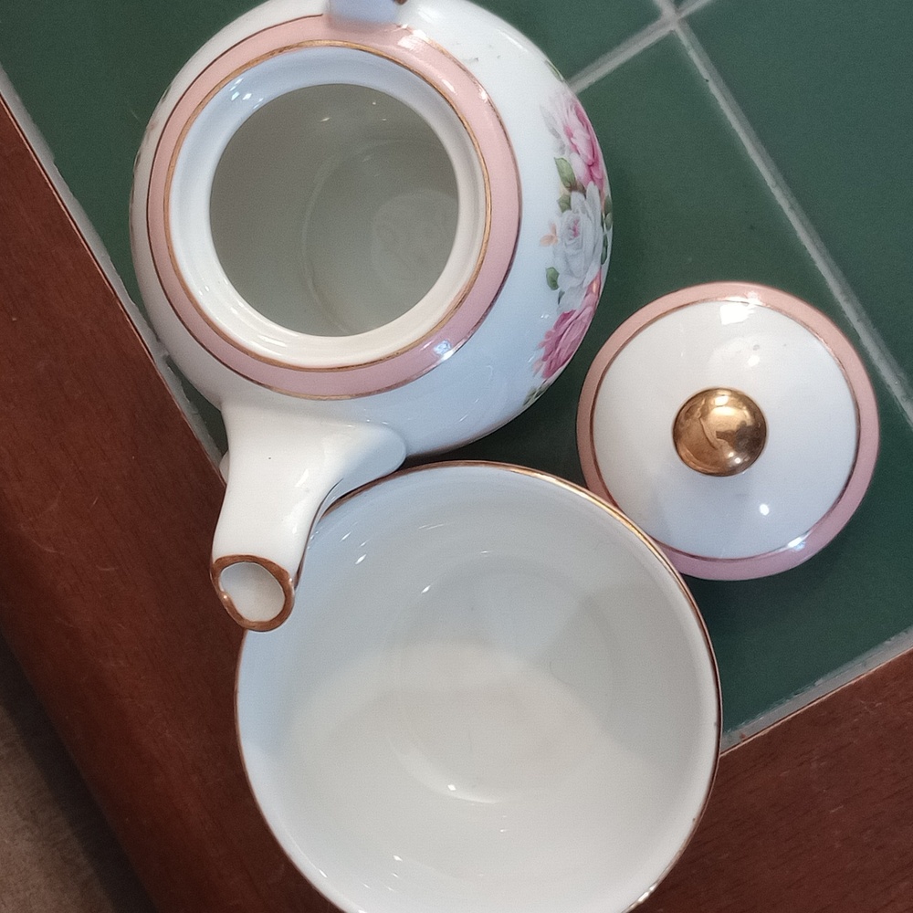 Floral Teapot and Cup Combo - Picture 6 of 7